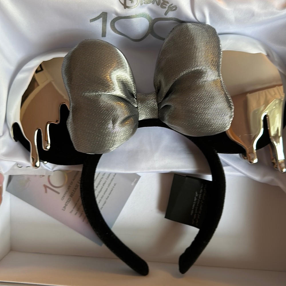 Disney 100 Platinum Minnie ears